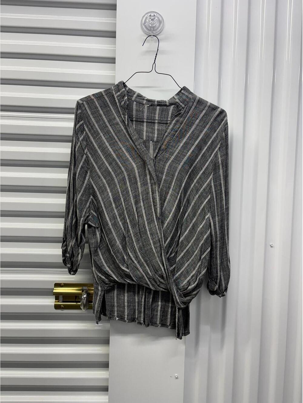 Boutique Women’s Small Charcoal Striped Wrap Blouse Rayon Talori